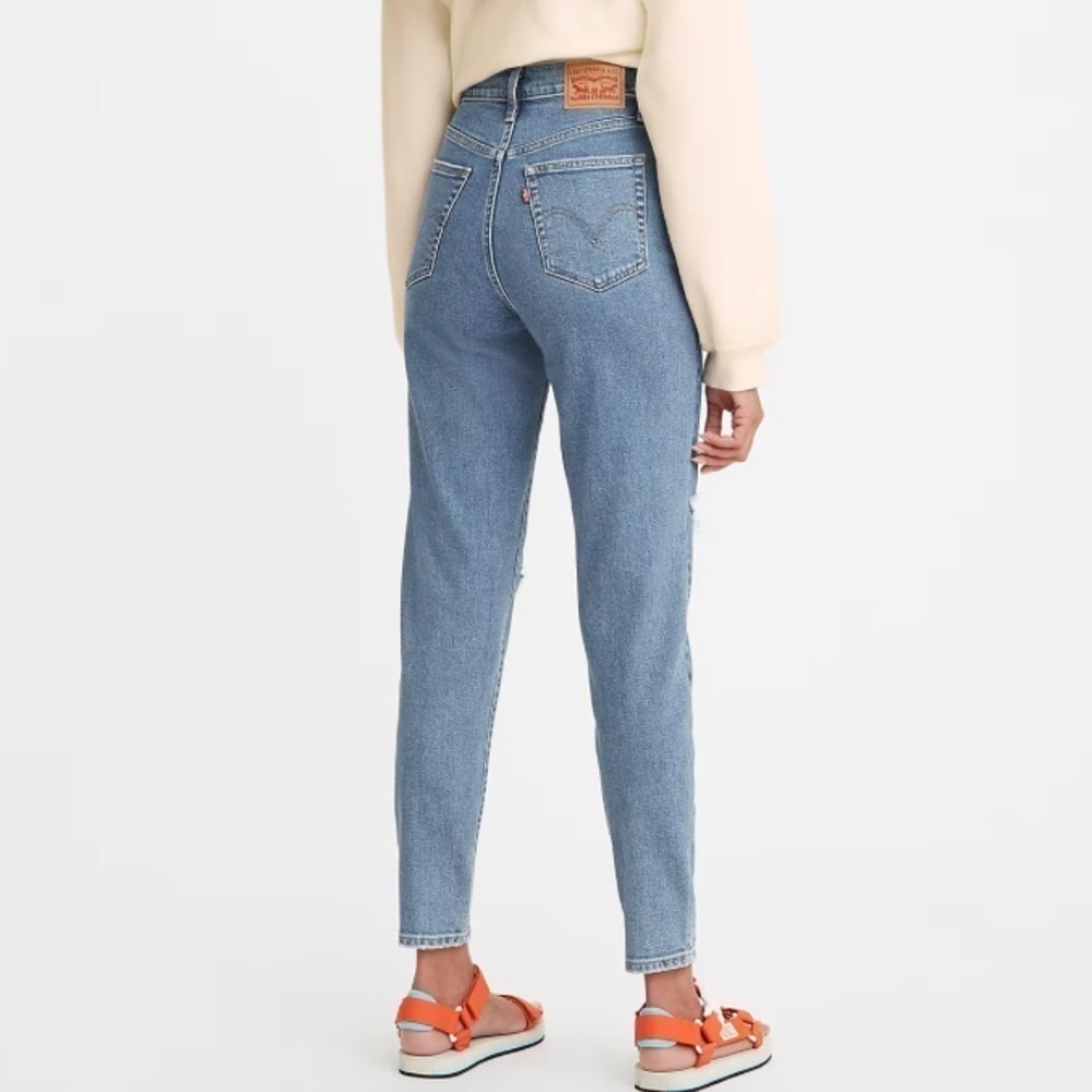 LEVI’S High Waisted Mom Jeans Distressed Medium Wash Size 24 - Picture 5 of 11